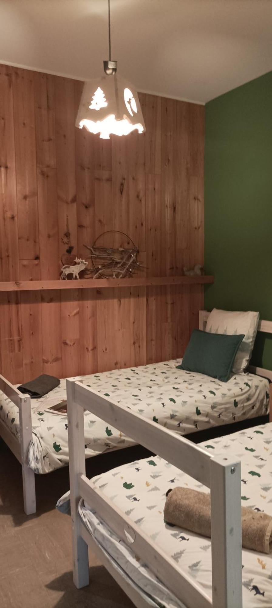 Le Sapin Rouge - Restaurant - Bar - Chambres D'Hotes Artigues  Екстериор снимка